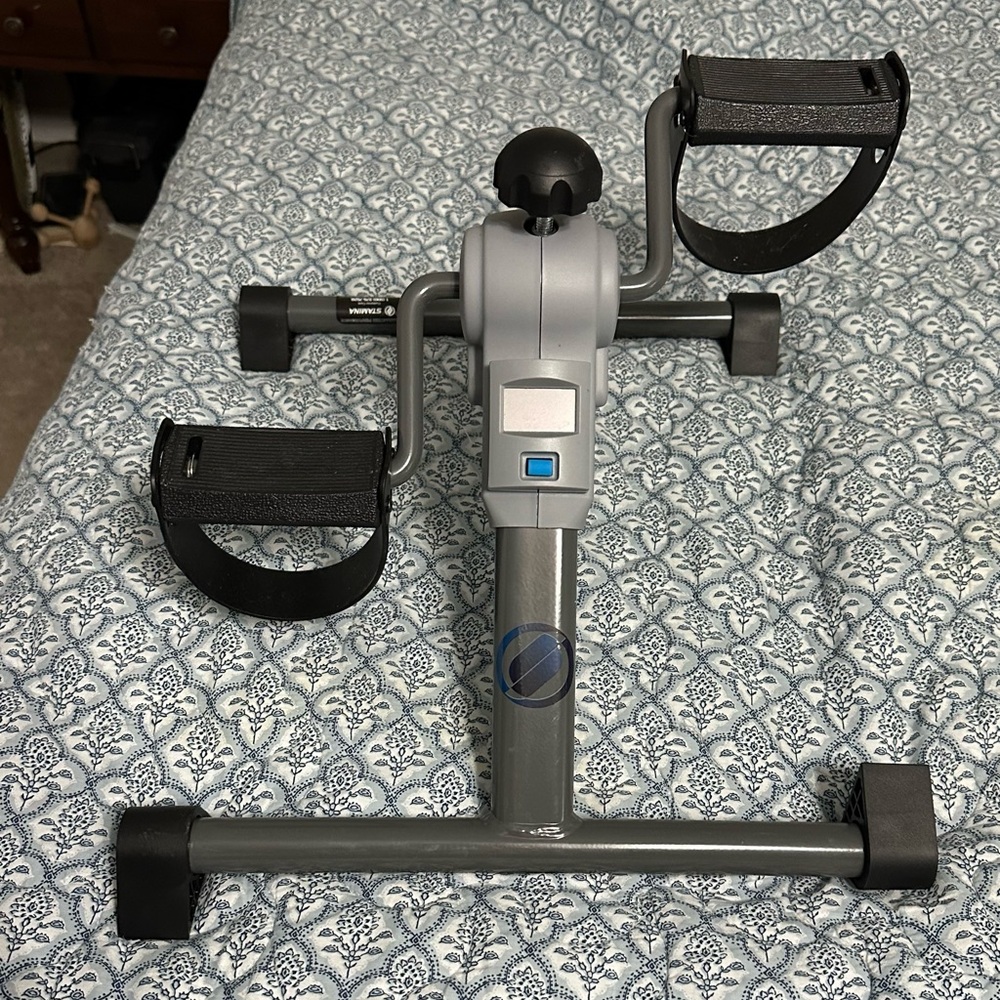 Stamina InStride Compact Folding Cycle